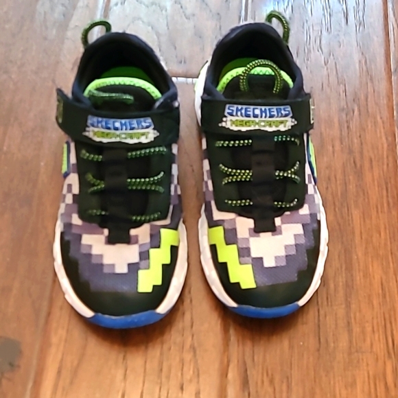 Skechers Other - Sketchers Minecraft shoes, boys size 1.5